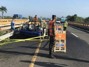 Reportan al menos un muerto y un herido por accidente en autopista Duarte