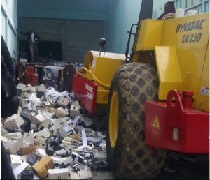 Ministerio de Hacienda destruye más de 8 mil equipos entre ellos tragamonedas 