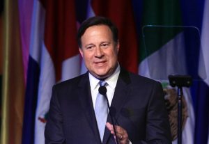 El presidente de Panamá defiende elecciones y diálogo en Venezuela