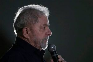 Brasil: Lula niega que intentara obstruir investigación 