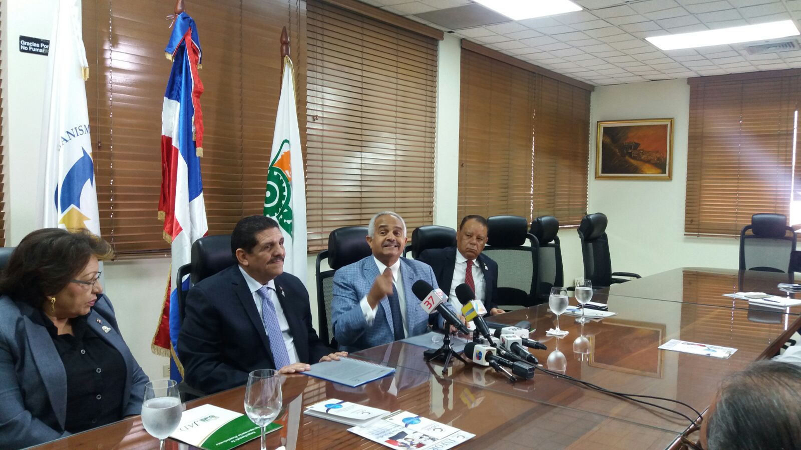 JAD afirma es injustificable la venta de leche en polvo a granel