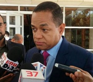 Senador Julio César Valentín aclara no ha sido apresado