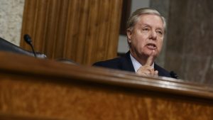 Lindsey Graham presiona para esclarecer presunta intervención telefónica a Trump