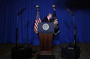 La Casa Blanca descarta cambios pese a divisiones internas