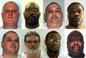 Arkansas ejecuta a dos reos en la misma noche