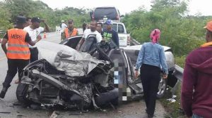 Al menos un muerto y un herido por accidente automovilístico en La Altagracia