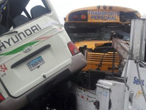 Reportan varios heridos por accidente de tránsito en tramo Miches-Uvero Alto