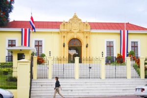 Costa Rica manifiesta profunda preocupación por inhabilitación  del  político venezolano Henrique Capriles