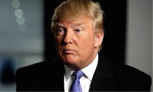  Juez bloquea decreto de Trump contra las llamadas 