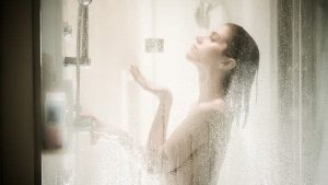 La ducha perfecta: 8 claves esenciales para un baño saludable