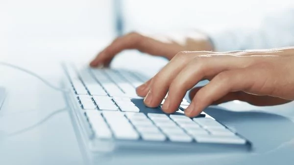 Discusión sobre los espacios de internet pro-suicidio