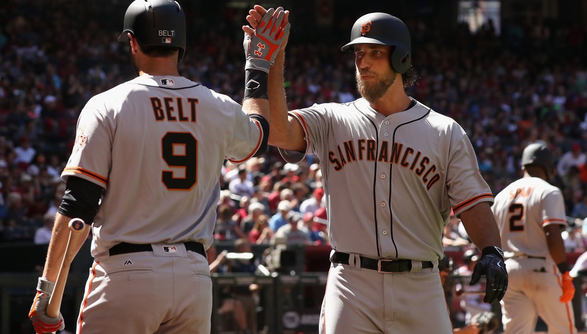 Madison Bumgarner establece récord de jonrones en Día Inaugural