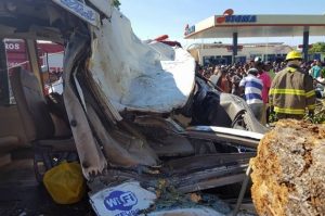 Accidente en carretera Sánchez deja al menos dos muertos y un herido 