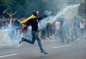Muere hombre herido de bala durante manifestación en Caracas 