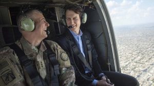 El yerno de Donald Trump visitó una base iraquí a 16 kilómetros de Mosul