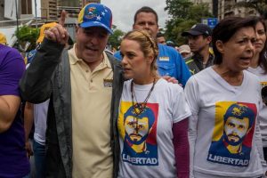 Tintori dice que video de López fue editado e insistirá hasta ver a su esposo