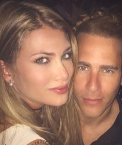 Carlos de la Mota y su novia española Mireia Lalaguna destilan amor en las redes