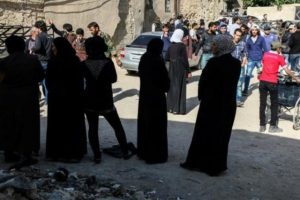 Primera evacuación de rebeldes sirios de Damasco desde 2011