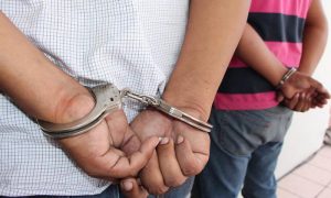 Apresan a dos hombres en hechos separados por estafa y robo en el DN