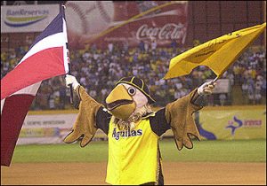  Mascota de las Águilas Cibaeñas “El Aguilita” en estado delicado de salud 