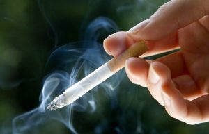 Fumar debilita un gen que protege las arterias, según una investigación 