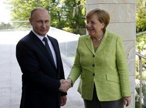 Canciller alemana viaja a Rusia para retomar el diálogo con Putin 