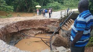 Constructores atribuyen colapso de obras a falta de mantenimiento y supervisión