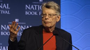 A un botón de distancia el terror de Stephen King 
