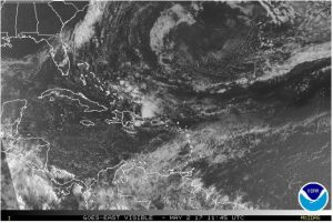 Continuaran lluvias y altas temperaturas