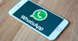 “Hola, soy Karelis Hernández”: el engaño que se viralizó por la caída de WhatsApp