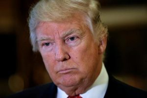 Donald Trump suspende traslado de embajada de EEUU a Jerusalén