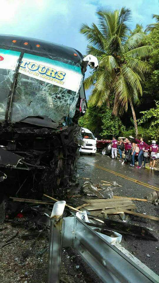 Al menos seis heridos en accidente de tránsito en carretera Samaná