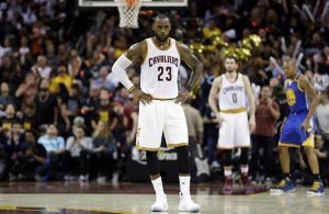 LeBron James encara un reto imposible ante los Warriors