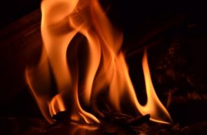 Niña de un año muere tras incendiarse una vivienda en Azua