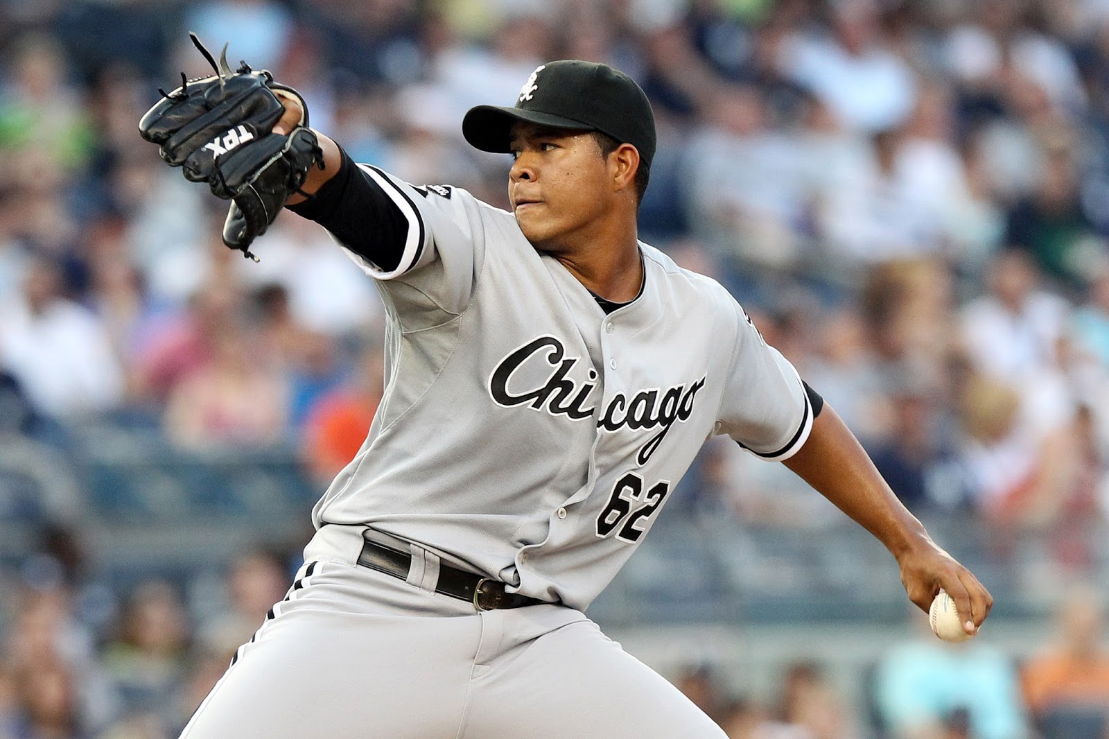 José Quintana enviado a Cubs por el prospecto dominicano Eloy Jiménez