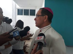 Iglesia católica califica como inadmisible propuesta de legalizar matrimonio gay 