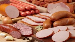 Estudio revela que salchichas, tocino y jamón están en el mismo grupo de riesgos que el tabaco
