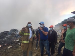 Alcaldía de Santiago ordena militarizar vertedero Rafey tras incendio