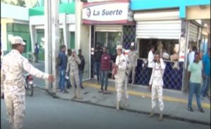 Allanan banca de lotería y encuentran carnet de Regularización y otros documentos falsos en Dajabón