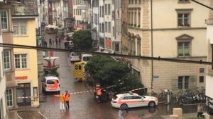 Suiza: hombre hiere con una motosierra a varias personas 