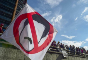 Oposición venezolana  urge a Maduro suspender elección Constituyente