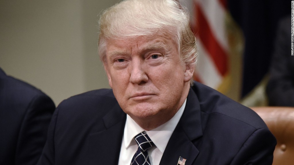 Trump mantiene acuerdo nuclear e impondrá nuevas sanciones a Irán
