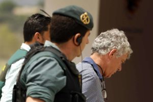 Villar renuncia a vicepresidencia de FIFA y UEFA