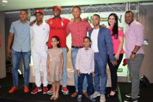 Academia presenta prospectos firmados en julio 2