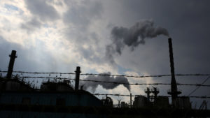 Las autoridades están monitoreando a distancia las temperaturas de los contenedores de refrigeración instalados en la planta. De momento, no hay un 