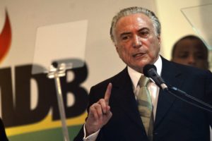 El equipo de abogados del presidente Michel Temer acusó el martes al procurador general de ser parcial y le solicitó al Supremo Tribunal Federal que lo retire de una investigación que involucra al mandatario.