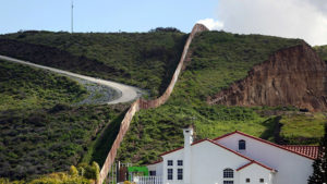 México reitera no pagará el muro de Trump