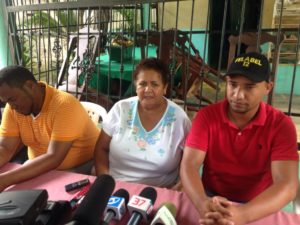 El Frente Amplio de Lucha Popular (Falpo) anunció este jueves que mantendrá de forma indefinida el paro de labores en San Francisco de Macorís, en demanda de que las autoridades competentes establezcan responsabilidad penal por la muerte de un dirigente del grupo popular.