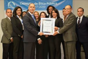 OPTIC juramenta Comisión de Ética Pública