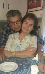 Una familia hispana murió este lunes como consecuencia de las devastadoras inundaciones que dejó el huracán Harvey en Houston. Según la prensa local, se ahogaron en su auto.